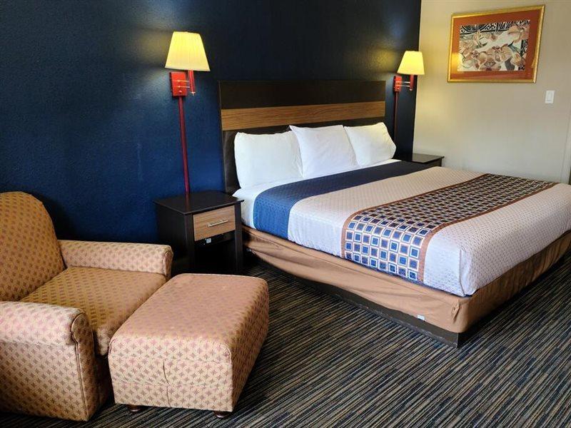 Travelodge By Wyndham Williamsburg Colonial Area Exterior photo