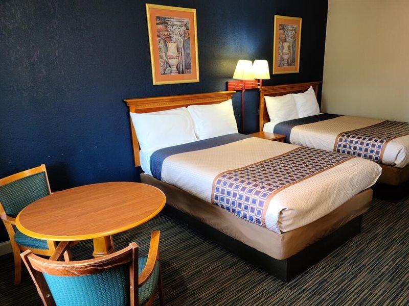 Travelodge By Wyndham Williamsburg Colonial Area Exterior photo