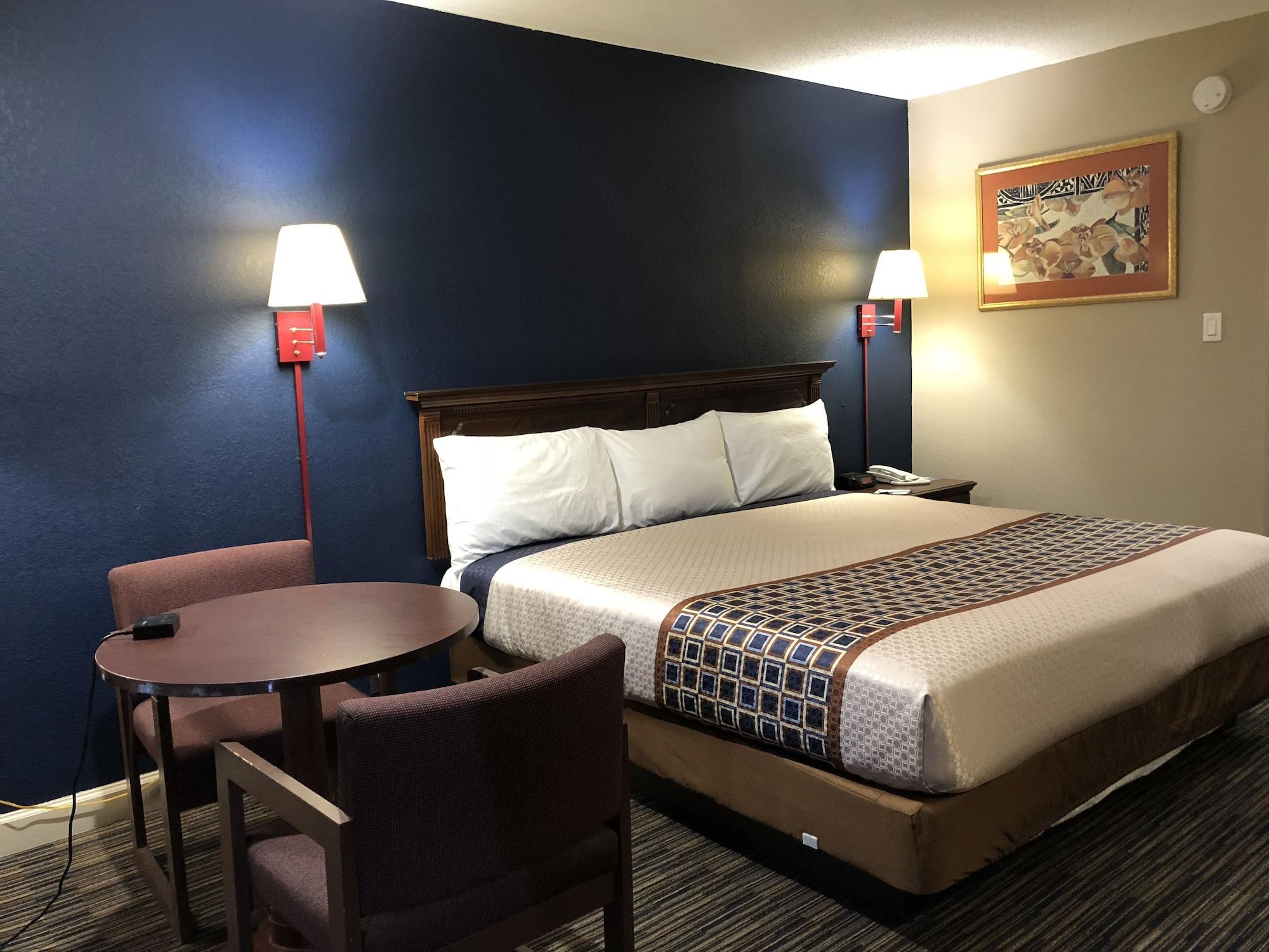 Travelodge By Wyndham Williamsburg Colonial Area Exterior photo